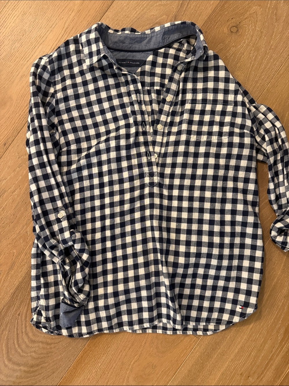 Tommy Hilfiger Navy & White Gingham Button-Front flannel Shirt